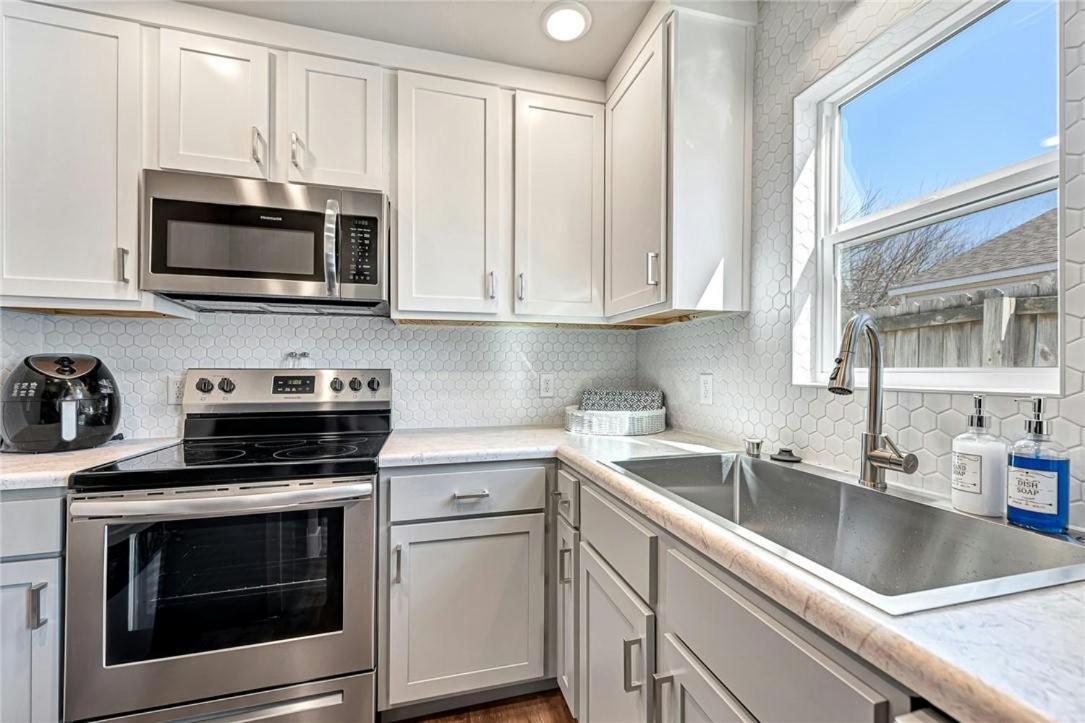 Villa House Of Charm! Bike Trails & New Walmart Hq Bentonville Exterior foto